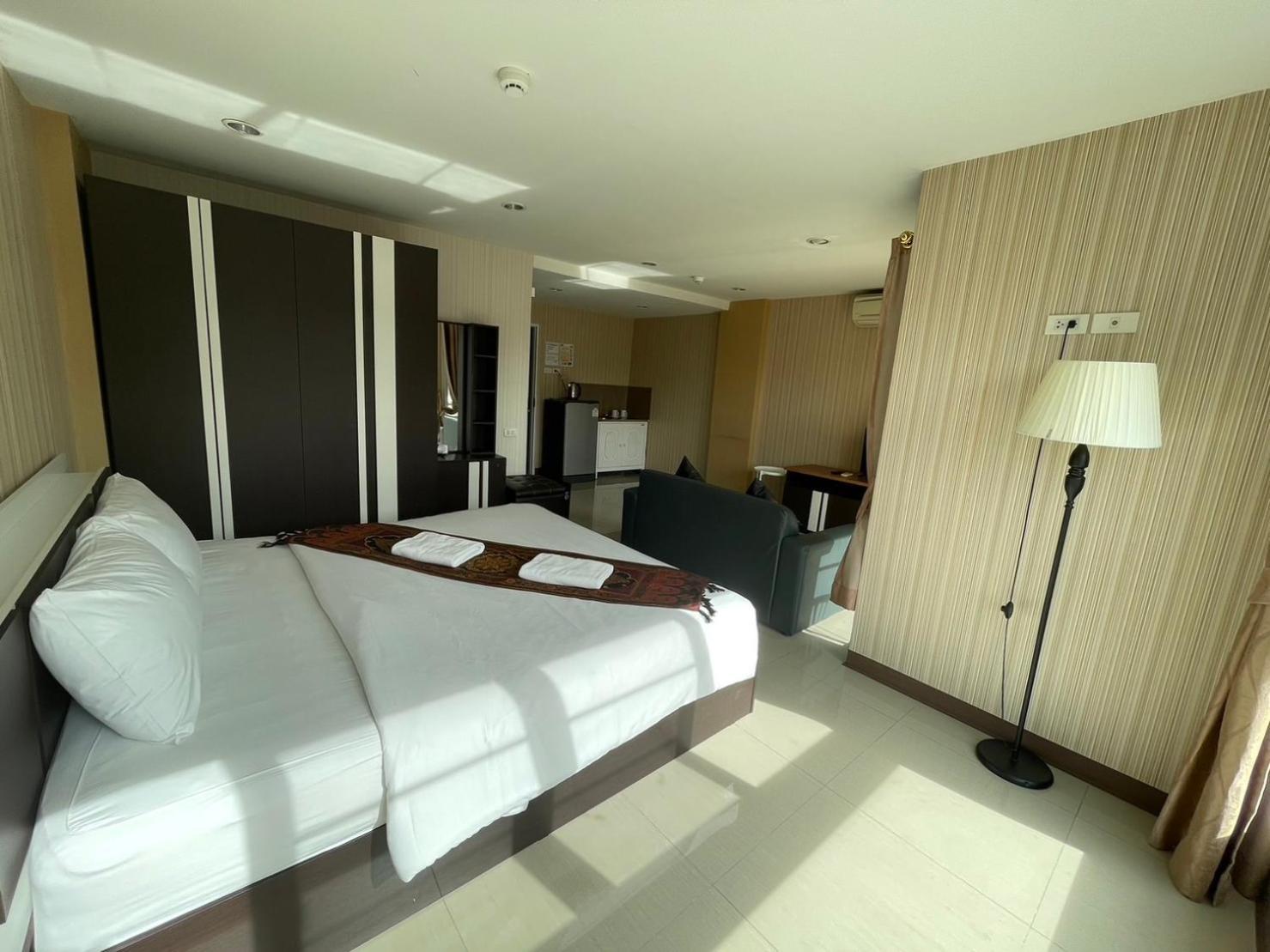 H2DO Hotel Ban Khlong Sanam Phli Buitenkant foto