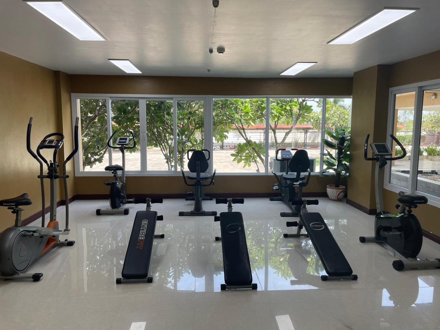 H2DO Hotel Ban Khlong Sanam Phli Buitenkant foto